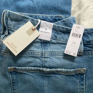 NWT SIZE 16W Good American Good Icon High-Rise Straight Cropped Jeans